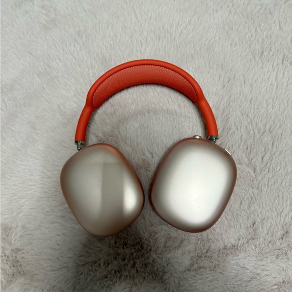 Apple Over-Ear Headphones - Silver and Red - Picture 1 of 2